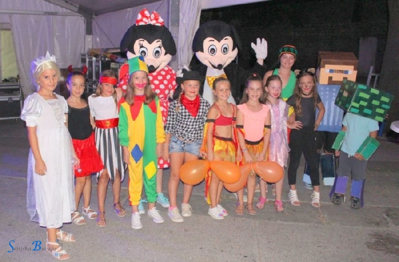 Uspješno održana 3.večer 47. Međunarodnog senjskog ljetnog karnevala 
