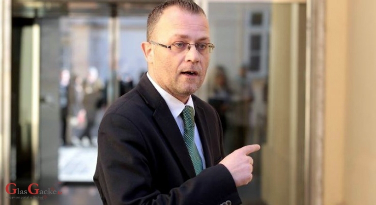 Kad ne vidimo brvno u svom oku, a u tuđemu i trun