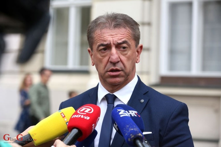 Moju kičmu nitko ne može lomiti