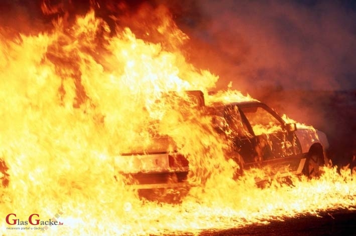 Automobil se zapalio, žrtve izgorjele Automobil se zapalio, žrtve izgorjele
