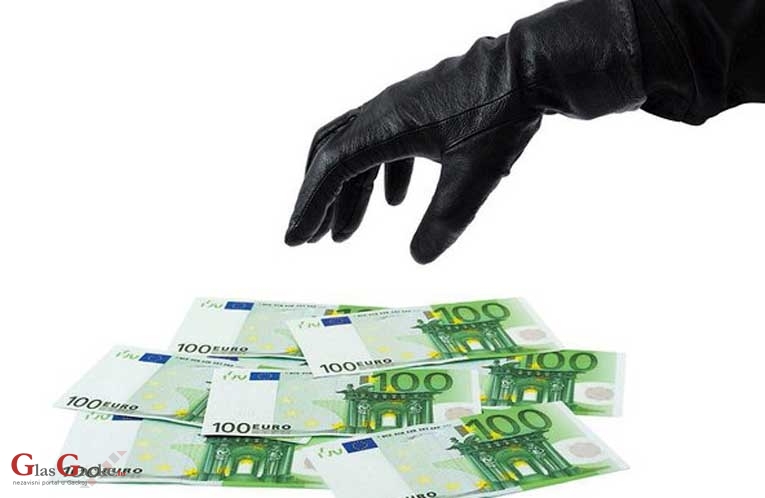 Jedna krađa i pet prometnih Jedna krađa i pet prometnih