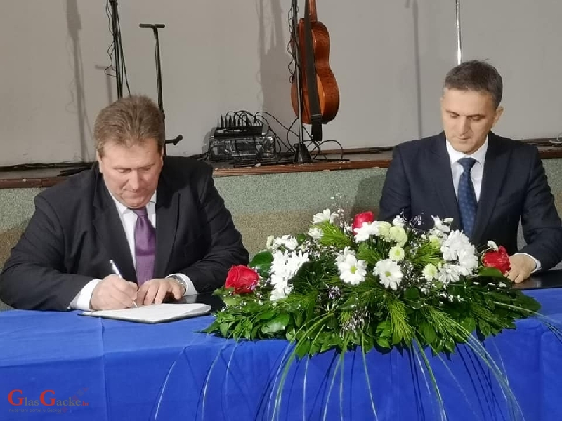 Država darovala Brinju 20 milijuna kuna vrijedno zemljište u Križpolju Država darovala Brinju 20 milijuna kuna vrijedno zemljište u Križpolju