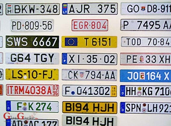 Krivotvorili registarske pločice Krivotvorili registarske pločice