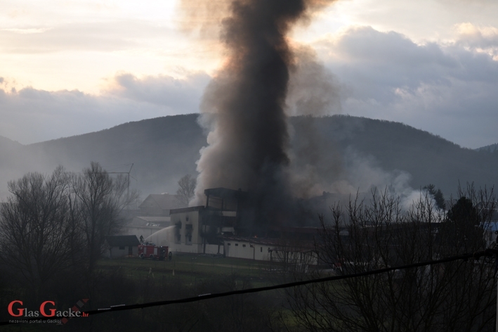 Požar uzrokovao kvar na glavnomu razvodnom ormaru struje Požar uzrokovao kvar na glavnomu razvodnom ormaru struje