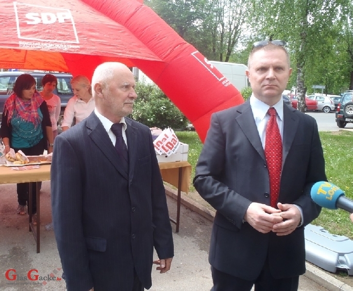 Zrinski ostao predsjednik SDP-a Ličko-senjske županije Zrinski ostao predsjednik SDP-a Ličko-senjske županije