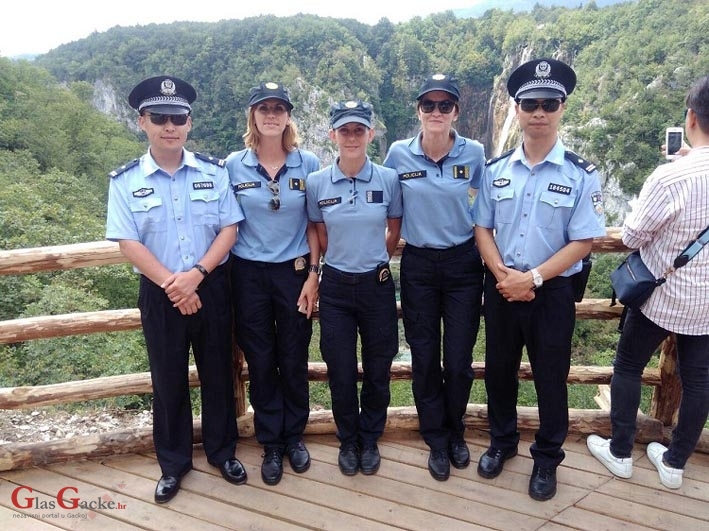 Kineski policajci otputovali iz Hrvatske Kineski policajci otputovali iz Hrvatske