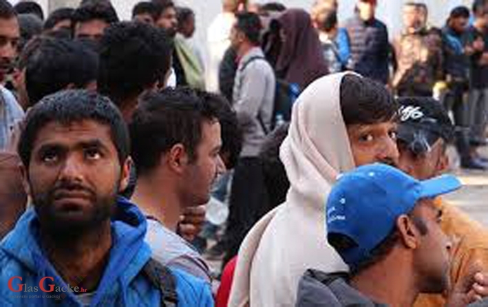 U Lici uhićeno 35 ilegalnih migranata: Šatore podigli na miniranom području