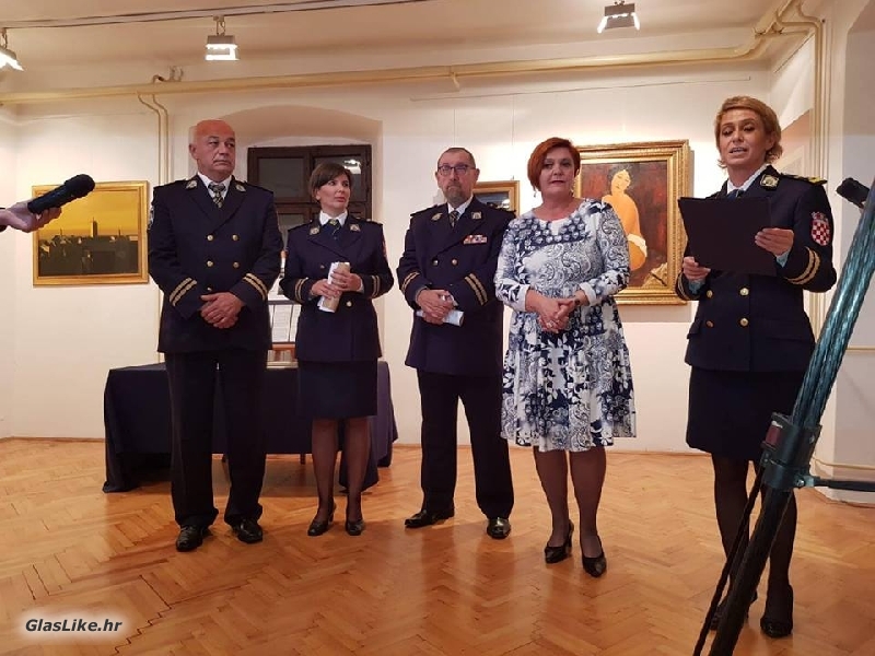 "Ljepota lažnog sjaja" otvorena izložba krivotvorenih umjetnina iz zbirke Muzeja policije 