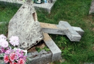 Vandalizam na groblju Vandalizam na groblju