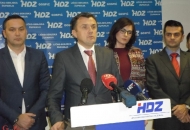 Politička borba se zahuktava Politička borba se zahuktava