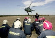 Osposobljavanje vatrogasaca za prijevoz helikopterom