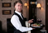 Plitvička jezera stipendirat će učenike deficitarnih zanimanja u turizmu Plitvička jezera stipendirat će učenike deficitarnih zanimanja u turizmu