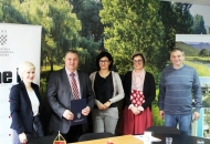 Predstavljena Božićna čarolija u Gackoj Predstavljena Božićna čarolija u Gackoj