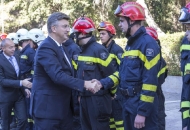 Predsjednik Vlade Andrej Plenković na svečanoj sjednici Skupštine Hrvatske vatrogasne zajednice u Otočcu 