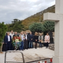 Delegacija Grada Senja polaganjem vijenaca i paljenjem svijeća obilježila blagdan Svih svetih