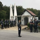 Delegacija grada Senja odala počast poginulim policajcima na Žutoj Lokvi