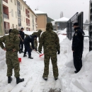 Policija i vojska u ratu sa snijegom