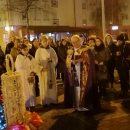 Gradonačelnik Kostelac upalio prvu adventsku svijeću u Otočcu 