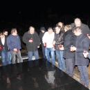 HDZ-ovci zapalili svijeće na grobu Dražena Bobinca 