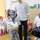 Hokejaši Medveščaka Zagreb darivali DV "Ciciban" i stacionar DZ Otočac 
