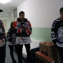 Hokejaši Medveščaka Zagreb darivali DV "Ciciban" i stacionar DZ Otočac 