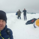 Paraglajderi dotakli nebo iznad Otočca