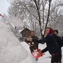 Otočki maturanti vesele se snijegu 