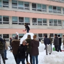 Otočki maturanti vesele se snijegu 