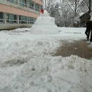 Otočki maturanti vesele se snijegu 