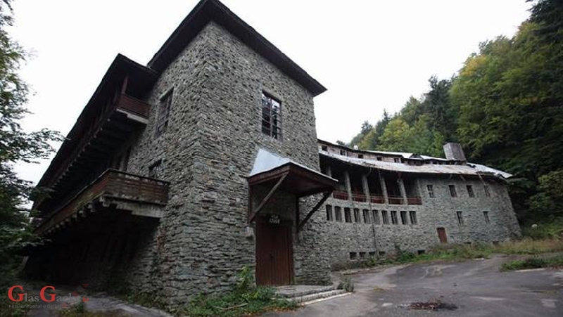 Niđe nije bilo takvog kurveraja i pijanki: Priča o Titovoj vili na Plitvicama