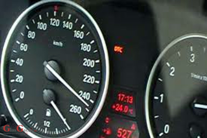 Četiri prometne i jedan bacač raketa