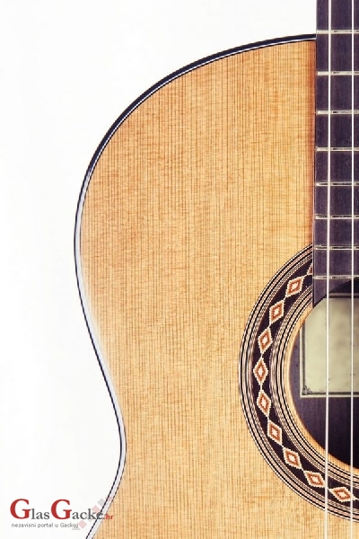 Otočki tamburaški orkestar na koncert u Zagreb Otočki tamburaški orkestar na koncert u Zagreb