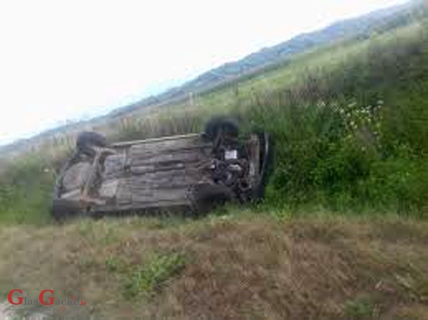 Mnogo prometnih, dva kaznena i tri reda i mira