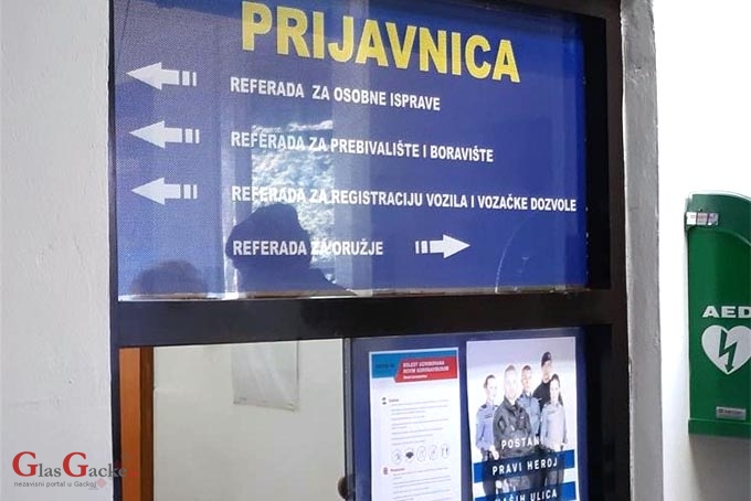 Rad sa strankama u policijskim uredima