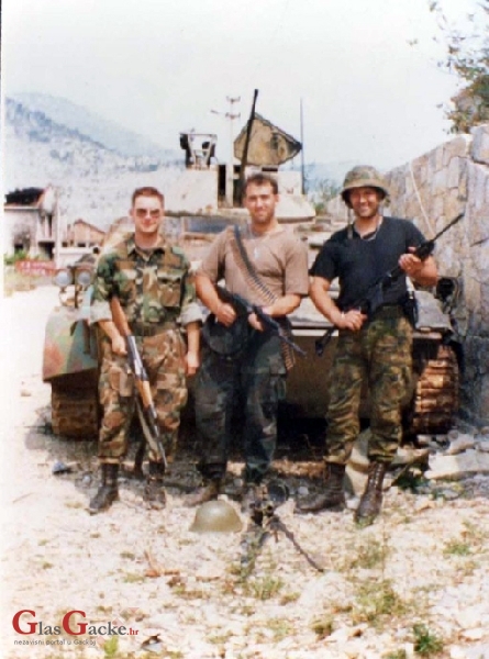 Vukušić: Pokojni HOS-ovci, braćo po oružju, za mnoge ste danas izgleda opasniji mrtvi nego kada ste bili živi