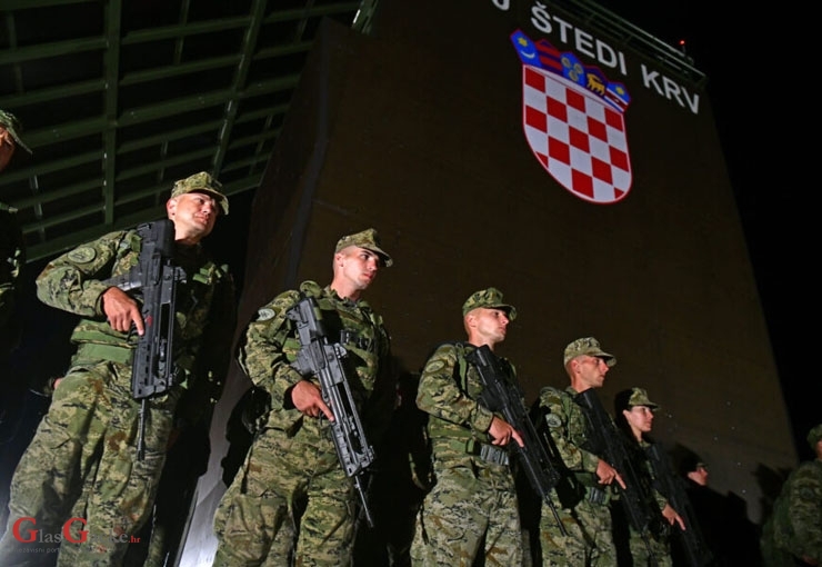 Hodnja novih vođa Hrvatske vojske iz Udbine do Knina