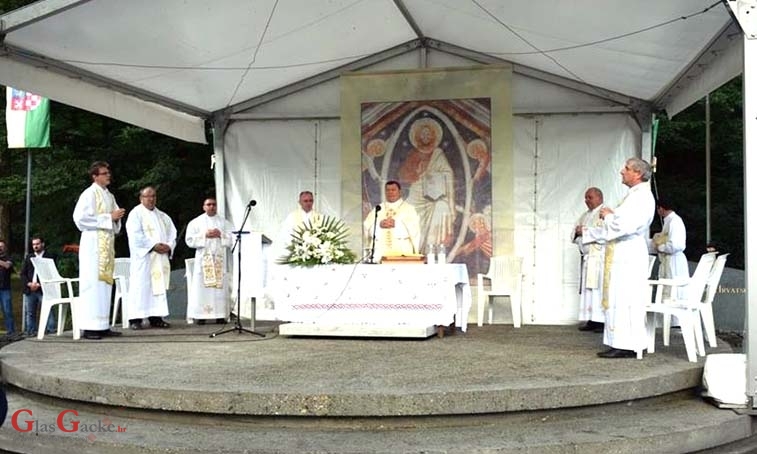 U šumi Lug odana počast žrtvama jugokomunističkog režima