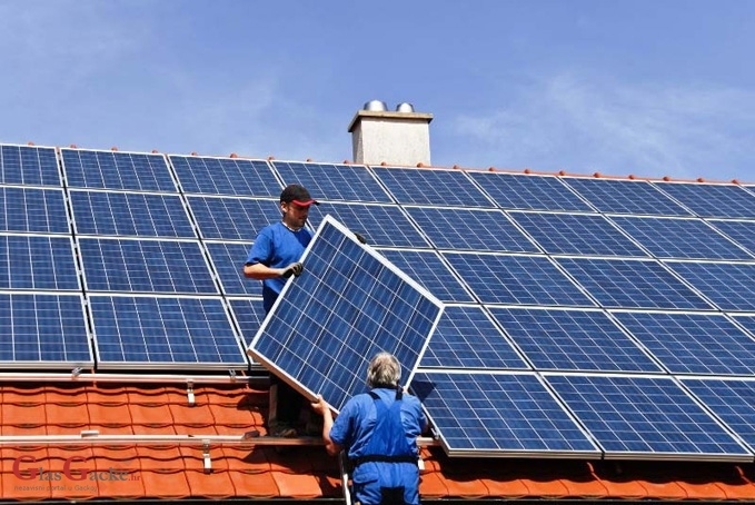 10 milijuna kuna za ugradnju solarnih panela 10 milijuna kuna za ugradnju solarnih panela