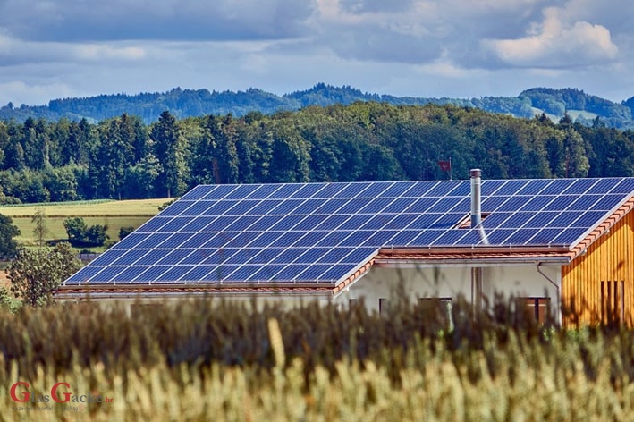 100 milijuna kuna za projekte korištenja obnovljivih izvora energije u primarnoj poljoprivrednoj proizvodnji uz nova pojednostavljenja 100 milijuna kuna za projekte korištenja obnovljivih izvora energije u primarnoj poljoprivrednoj proizvodnji uz nova pojednostavljenja
