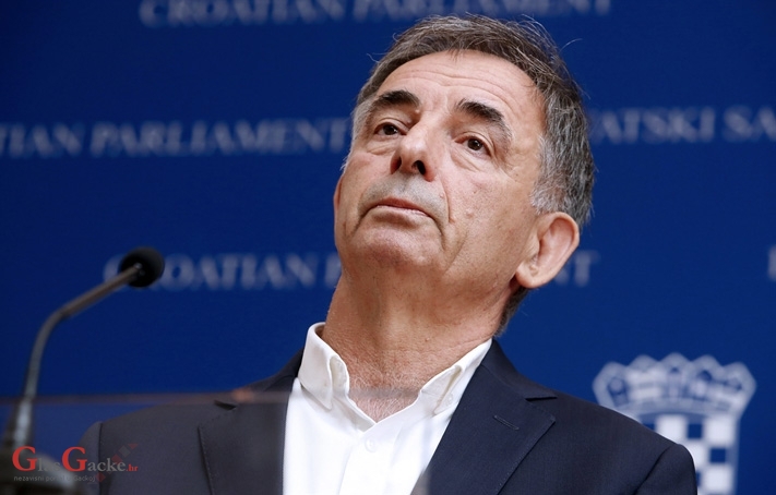 Tri tjedna prije izbora, jasna je logika Milorada Pupovca