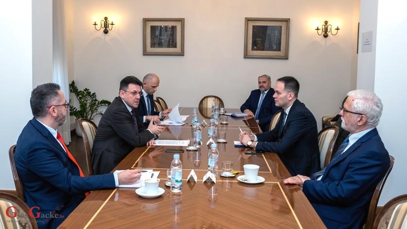 Potrebna hitna financijska pomoć zaposlenicima i obrtnicima pred bankrotom