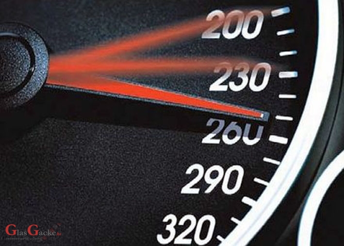 Samo jedno kazneno, četiri prometne i dva javna reda i mira