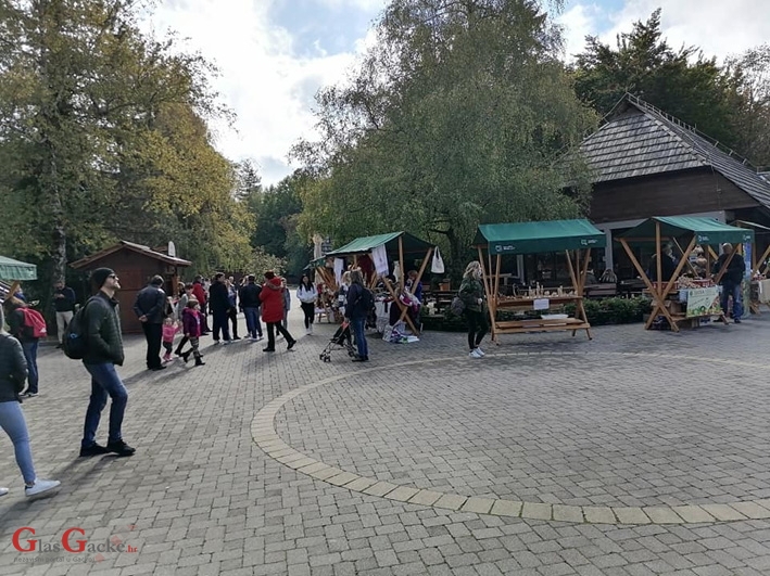 Štandovi na Plitvičkim jezerima