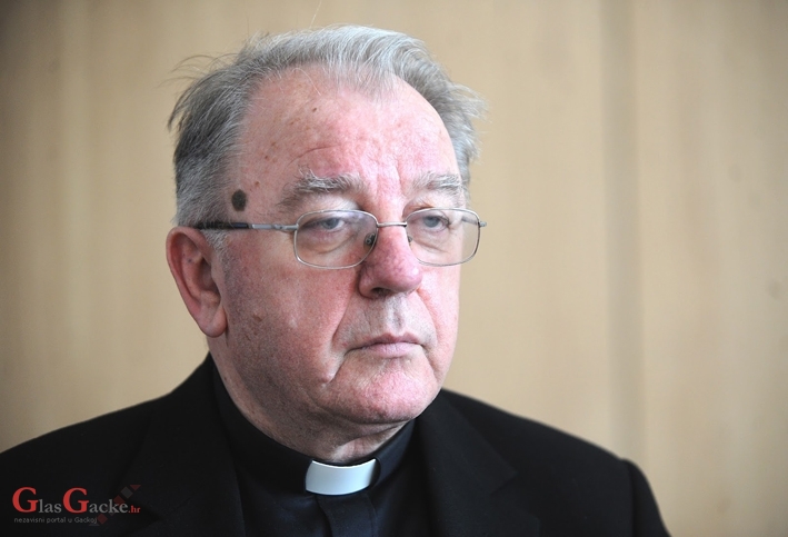 Preminuo biskup Mile Bogović