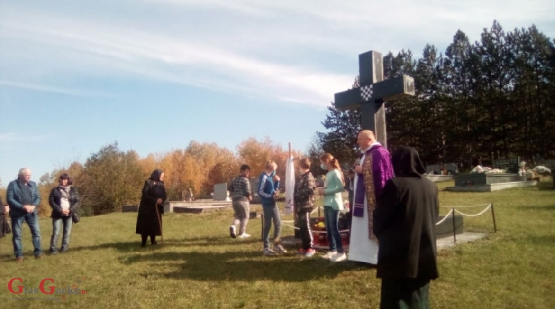 Svi sveti proslavljeni u Donjem Lapcu i Zavalju