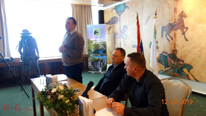 Predstavljena knjiga 