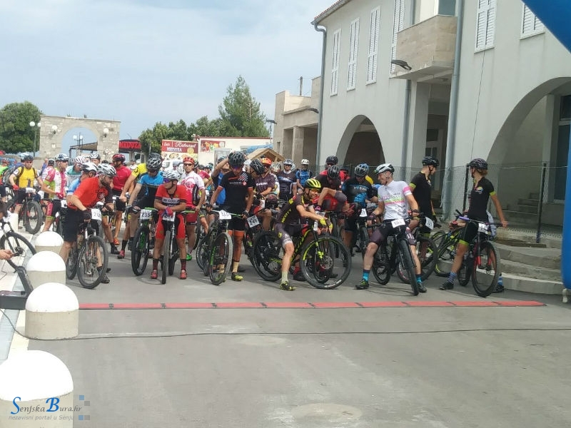 Uspješno startao 17. Uspon na Zavižan!