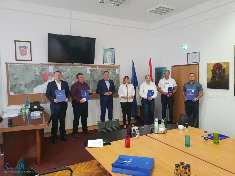Ministarstvo regionalnog razvoja i fondova EU nastavlja sufinancirati projekt „Senj centar – Uređenje Pavlinskog trga“