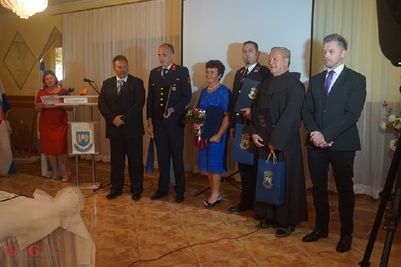 Uručena javna priznanja na svečanoj sjednici Općinskog vijeća Brinje 