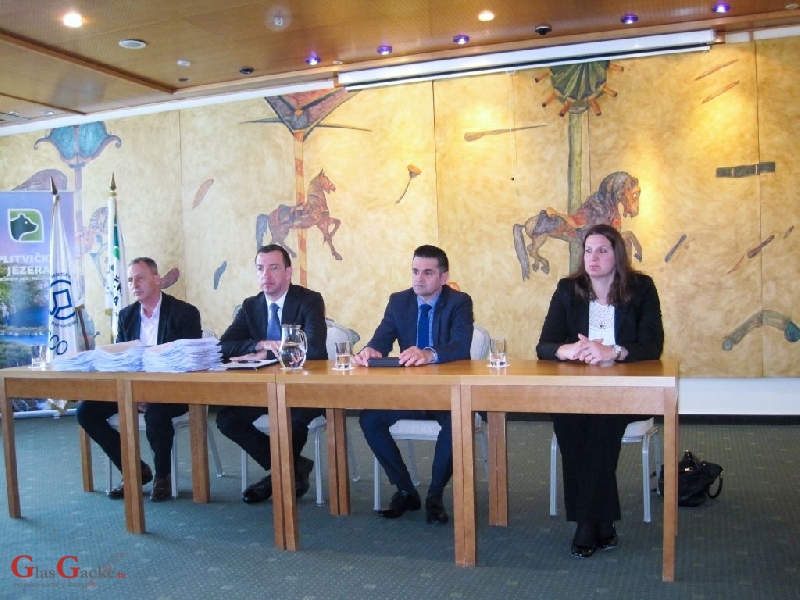 NP Plitvička jezera riješila dugogodišnje stambene probleme branitelja